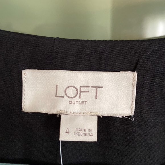 Super Cute LOFT Dress with Skort, Black & White Floral - Picture 4 of 9